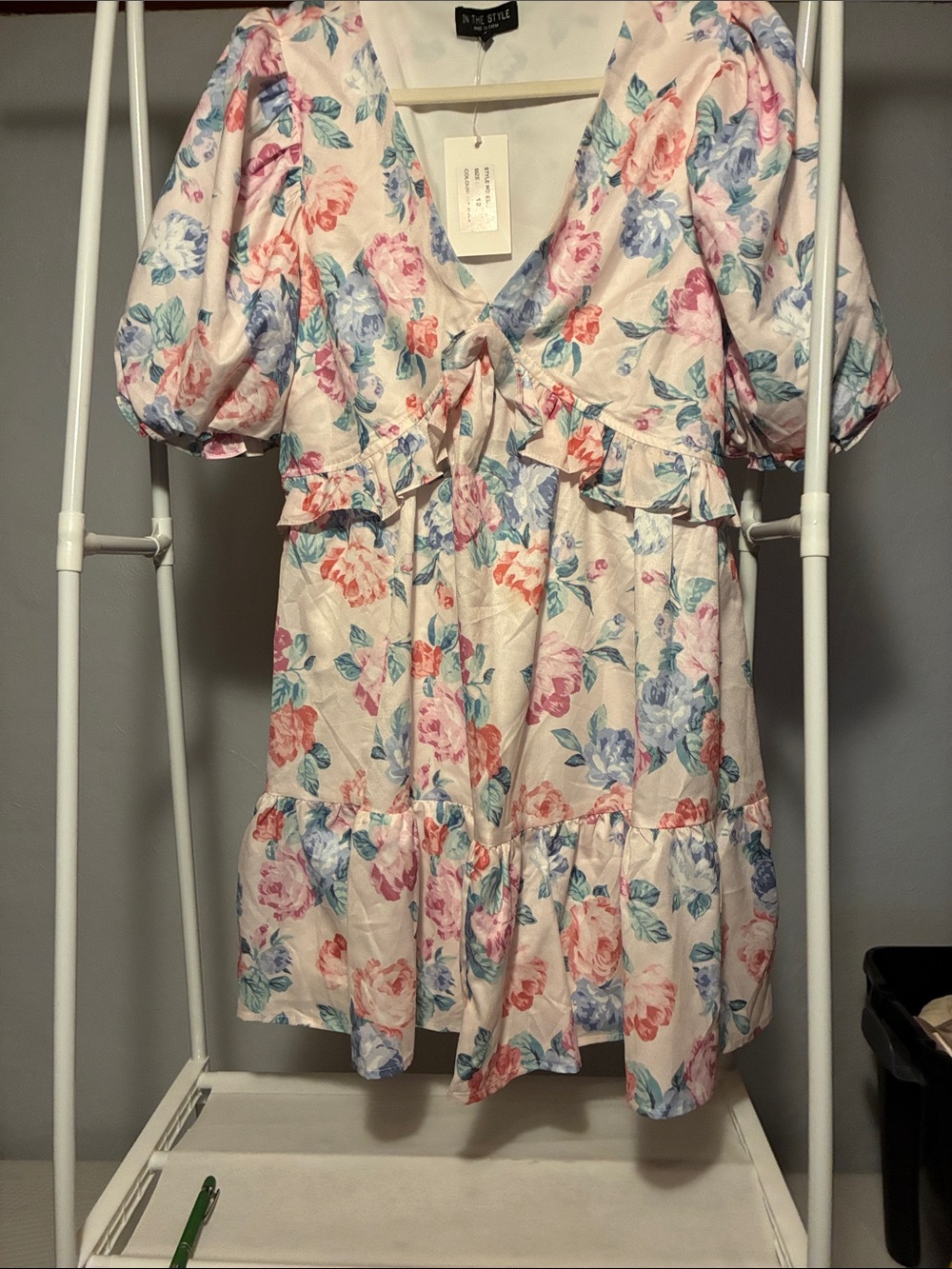 IN THE STYLE Floral Tie-Front Puff Sleeve Mini Dress - Pink Floral